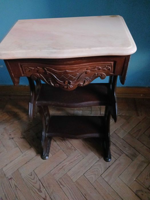 Movel de apoio com pedra esta impecavel