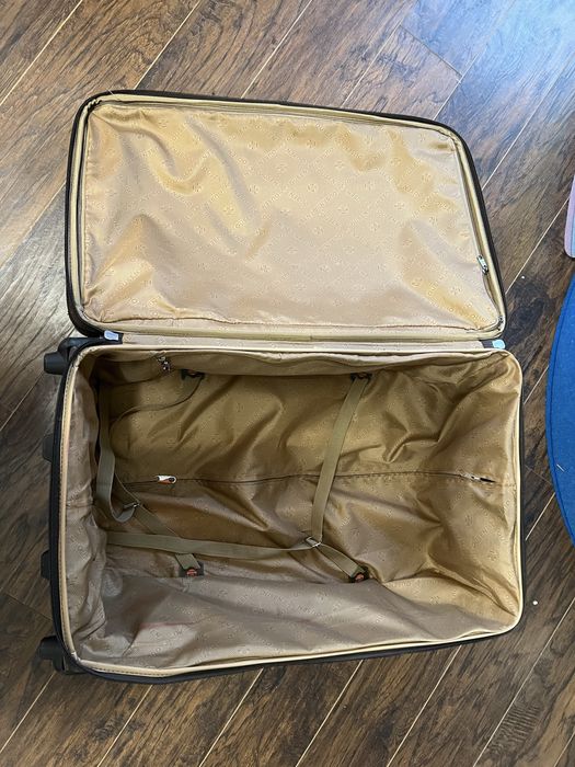 Валіза OUSEN на колесах