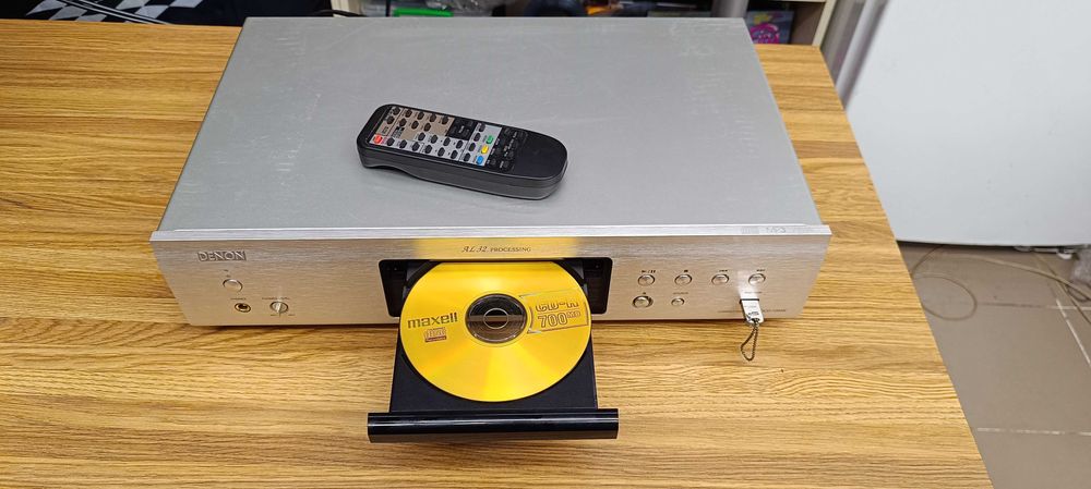 CD програвач   Denon DCD-720 AE