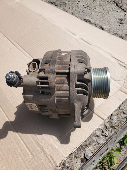 Генератор Nissan Navara D40, 2,5TDI 12V, 130A
