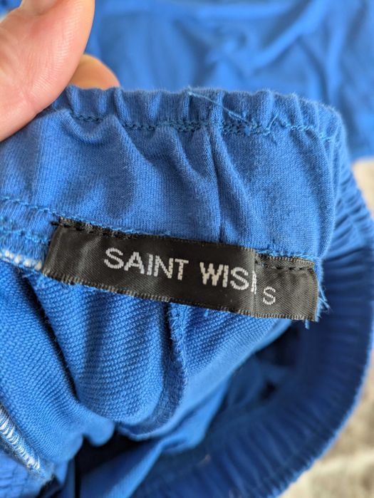 Продам костюм SAINT WISH