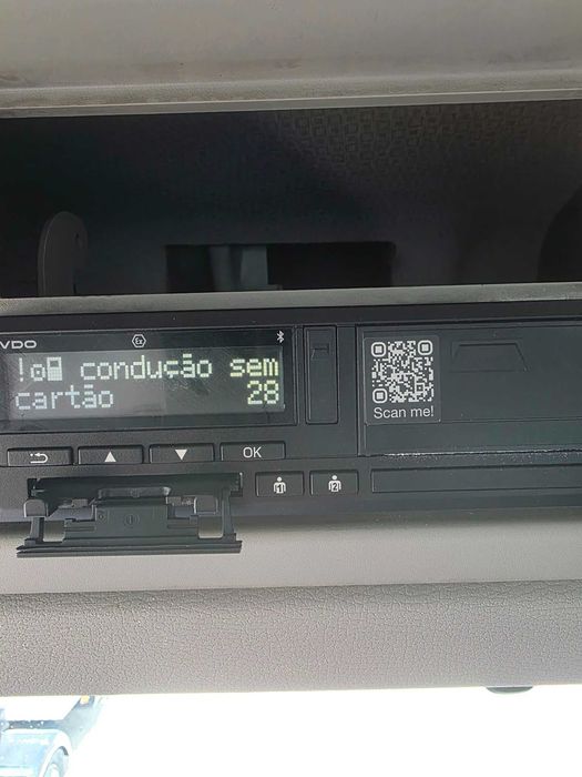 Camião Volvo FL 260