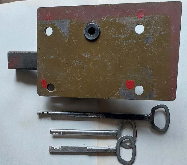 Замки гаражные СССР, Луганск и Жолтые Воды