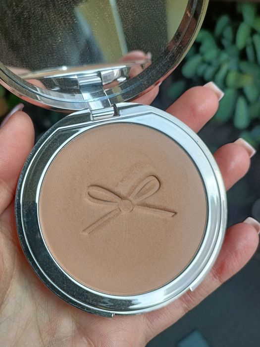 Bronzer ciate palm island