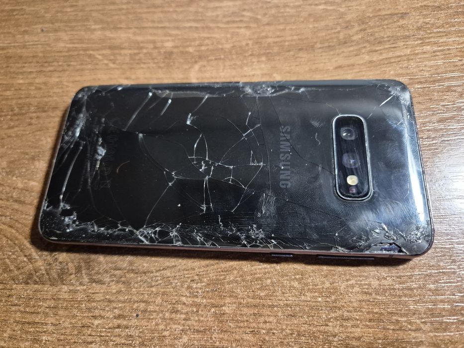 Samsung S10e - płyta główna ok