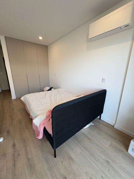 Cama e colchão 140cm IKEA
