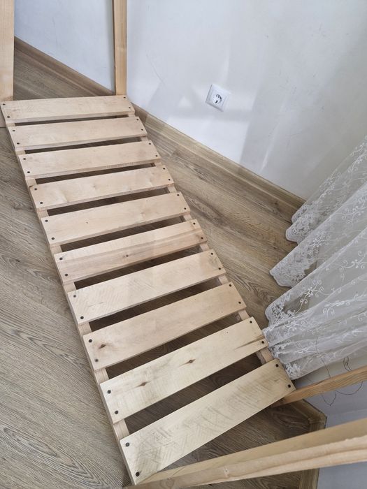 Стійка , стелаж для одягу для дому,магазину ,тощо