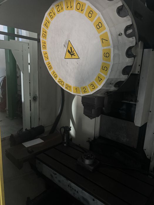 Maquina de eletros Fanuc