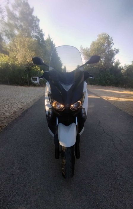 Yamaha XMAX 125