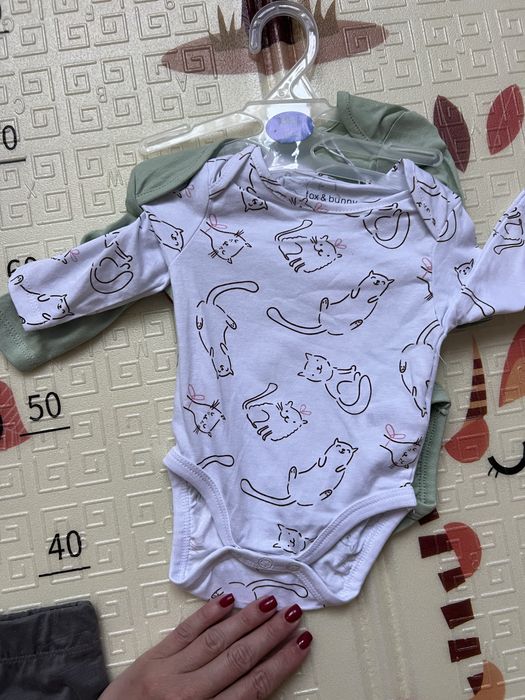 Чоловічки і боді для новонароджених ціна за все. Нове