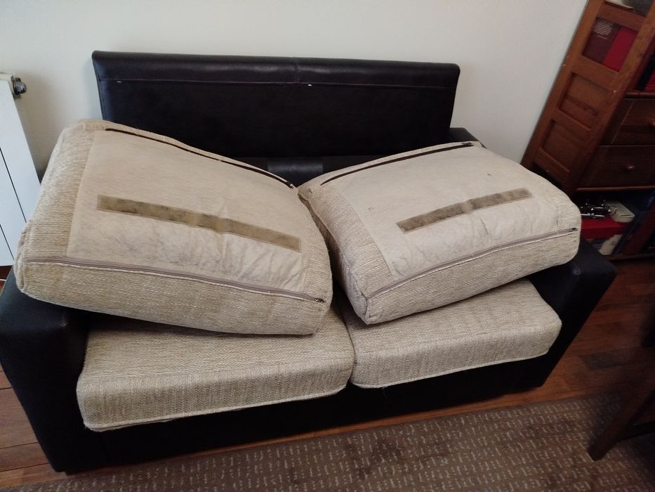 Sofá cama de dois lugares como novo