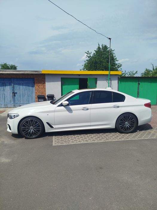BMW G30 Xdrive Mpakiet 520d 190km