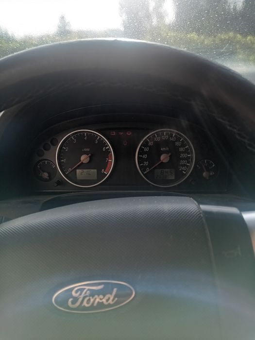 Ford Mondeo sw GPL foto 4