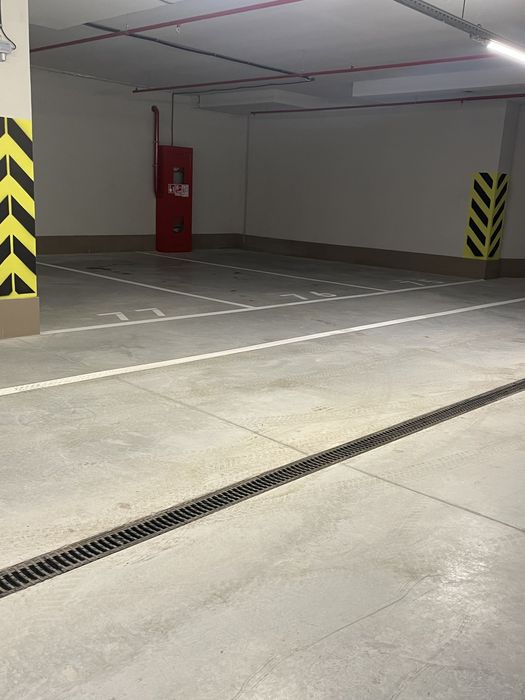 Паркинг 4 сезона будова