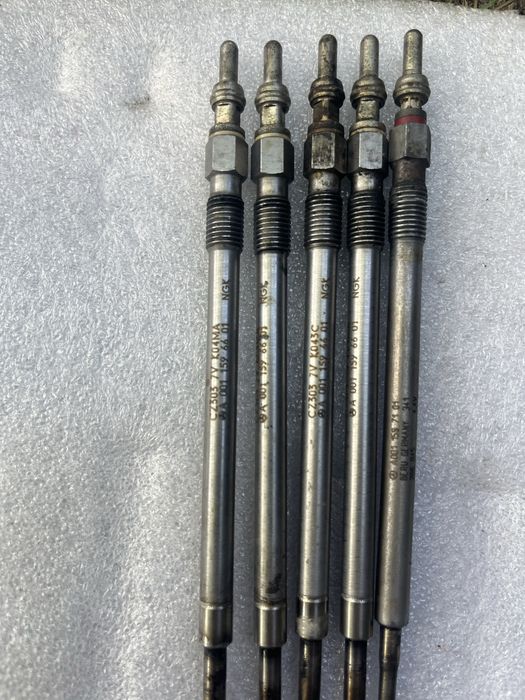 Mercedes OM 642 дизель свічка накала оригінал А 001 159 66 01