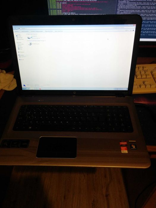 HP Pavilion dv7-4021so