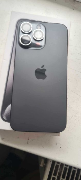 Iphone 15 pro max 256 gb  100% bateria