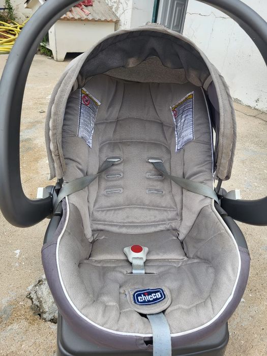 Carrinho de bebe trio da chicco