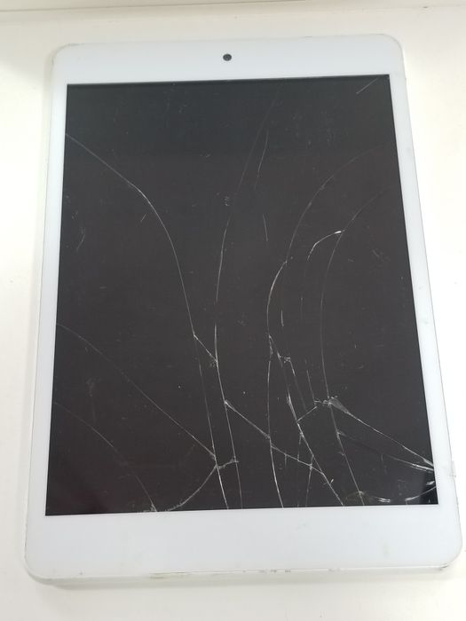 Планшет Bravis NP844 "8gb"(LG LTE “16gb”