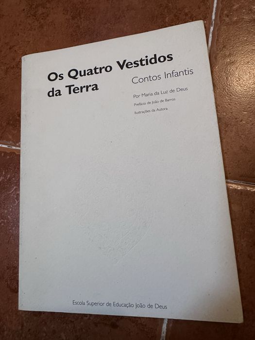 OS QUATRO VESTIDOS DA TERRA