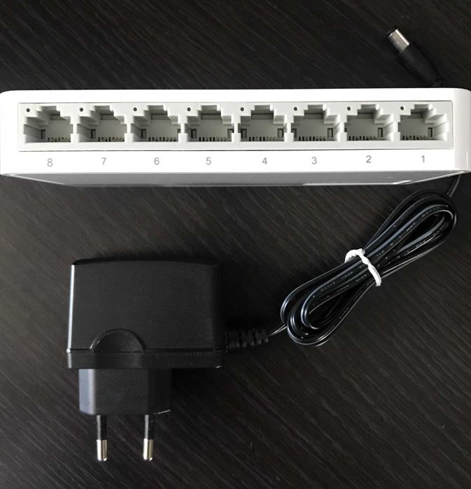 Коммутатор TP-LINK TL-SF1008D