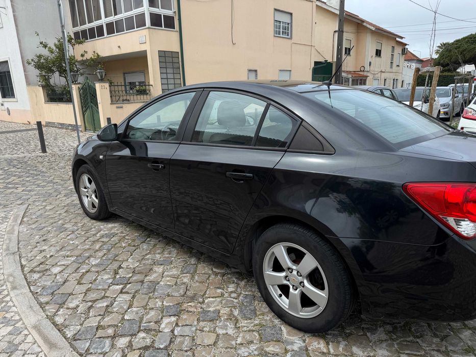 Chevrolet Cruze Gasolina/GPL • 2010 • 170 mil km • Impecável