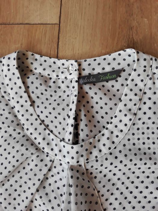 Bluzeczka damska bez rękawów