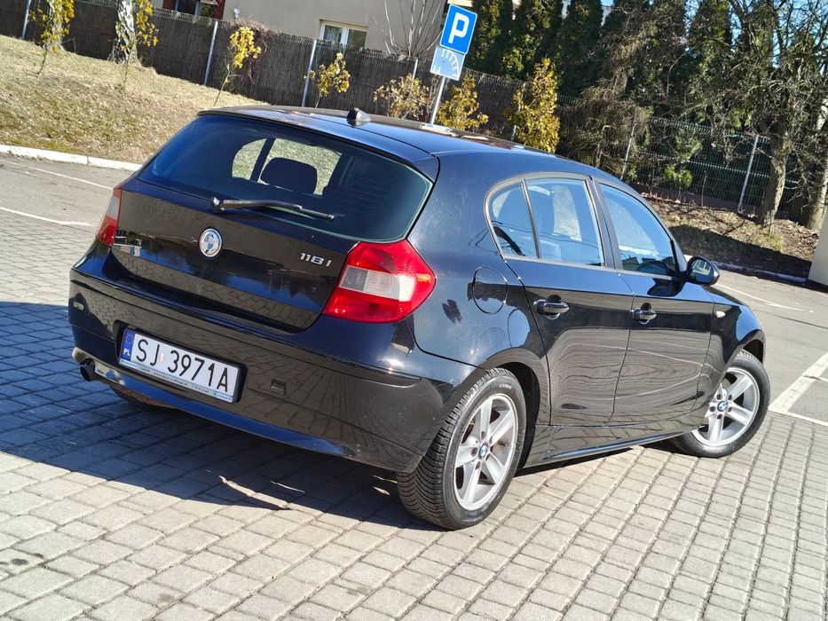 BMW Seria 1 2.0i 130KM * 6 Biegów * Klimatronik, Dwie Strefy * Czarny * Aluski *