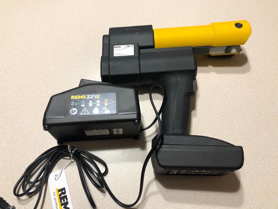 Zaciskarka do rur Rems Akku-Press 22v