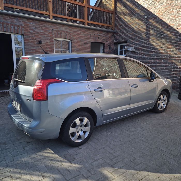 Peugot 5008 2009rok 1.6hdi