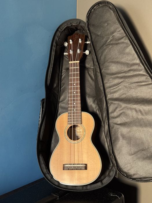 Укулеле сопрано Prima M328S (Solid Spruce / Acacia)