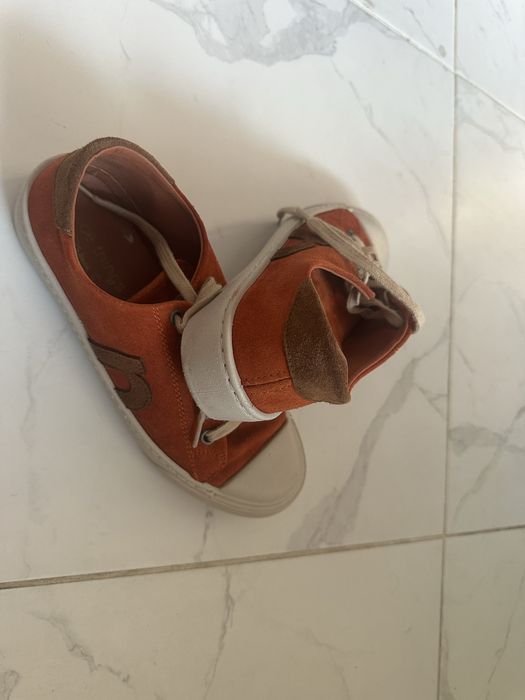 Замшові кеди в гарному стані