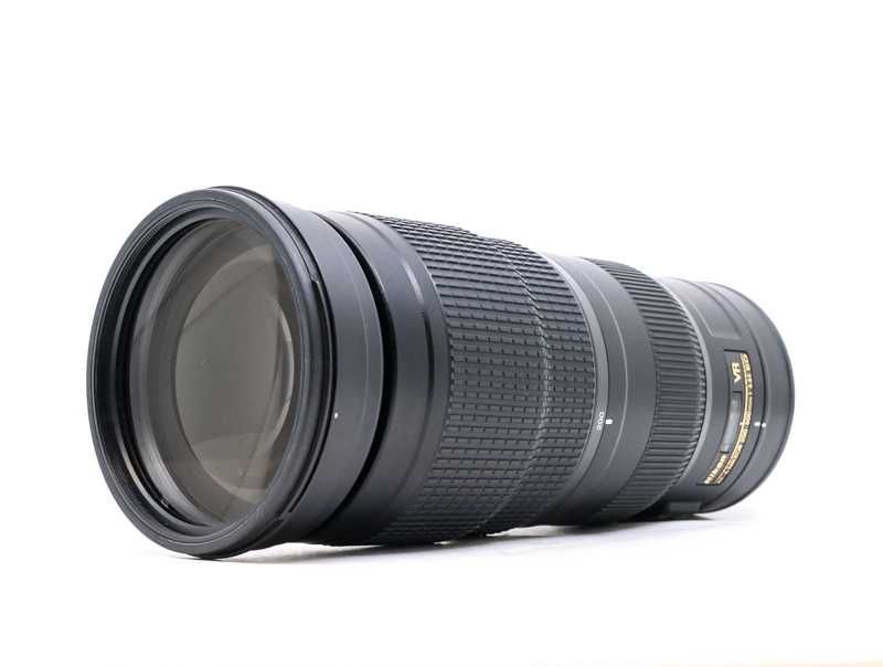 Nikon 200-500mm f/5.6E ED VR Teleobjetiva