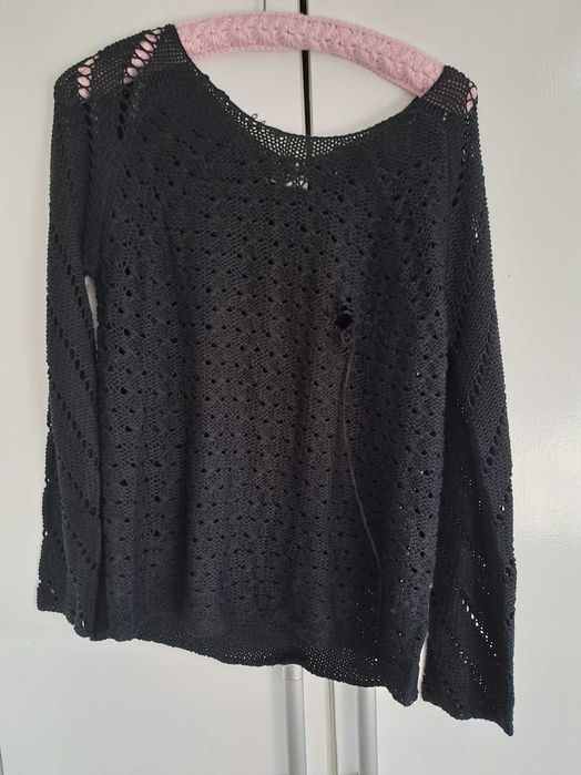 Sweter ażurowy czarny