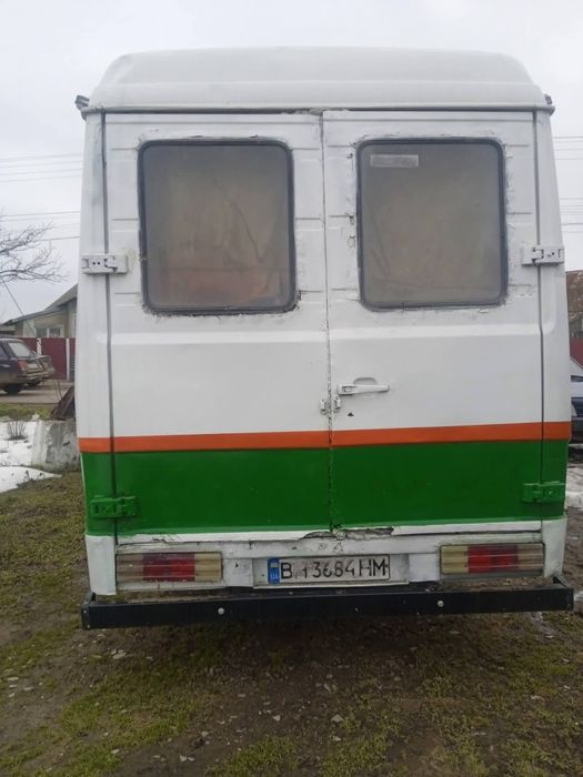 Продаи на полном ходу   4.0дизель , пасажир 22 места