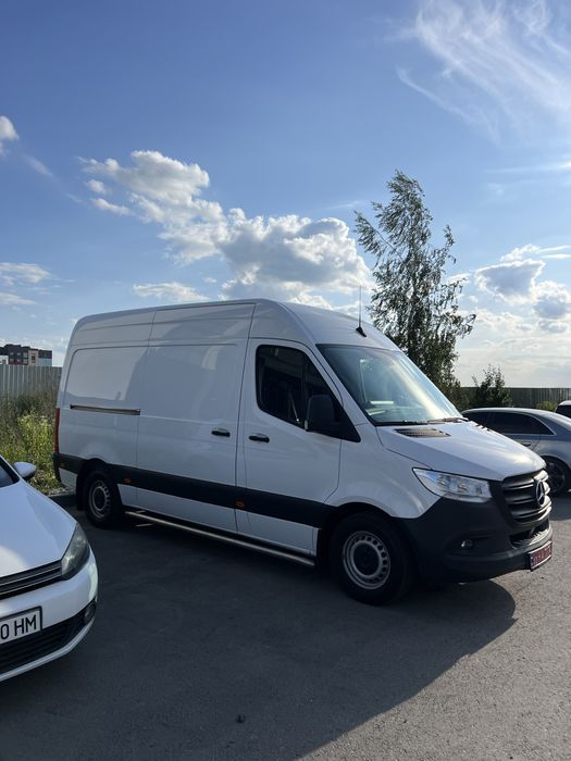 Вантажні перевезення. Вантажне таксі.