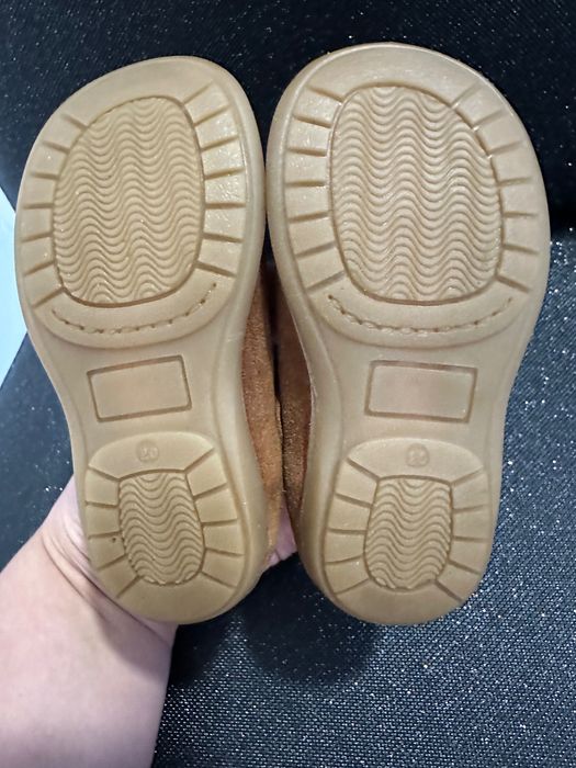 Sapatos Castanhos Camel Novos Tapadinha Nº 20