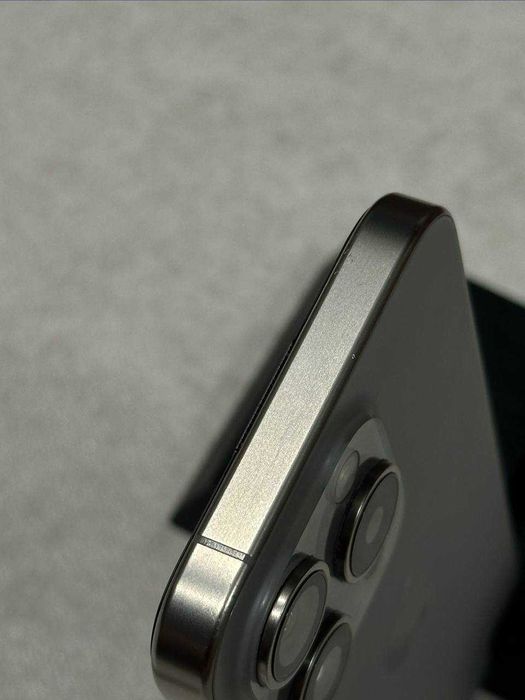 Apple iPhone 15 Pro 128 ГБ Natural Titanium