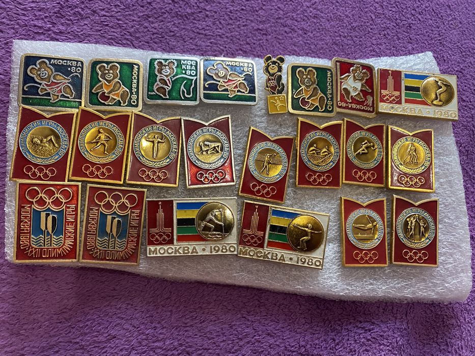 проам значки футбол