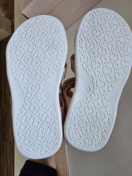 Sandałki dla dziewczynki Nelli Blu, roz. 26 - NOWE!