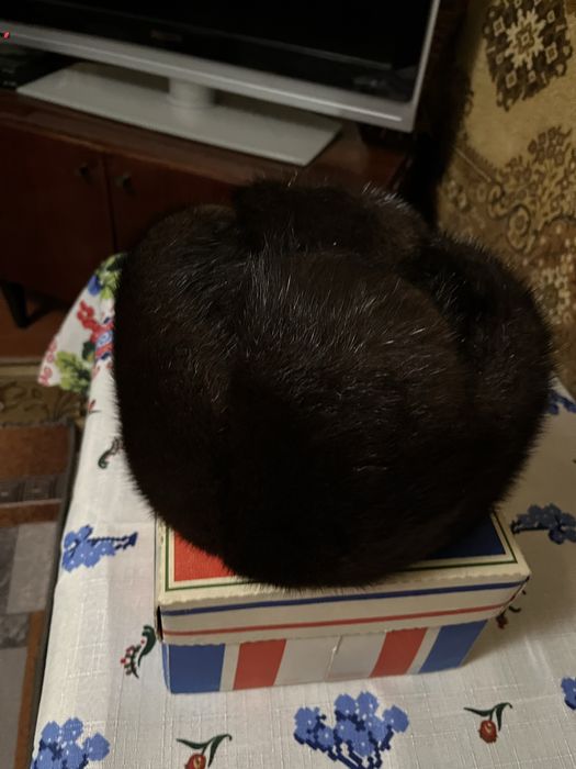 Шапка зимова норкова , р. 58-60, нова