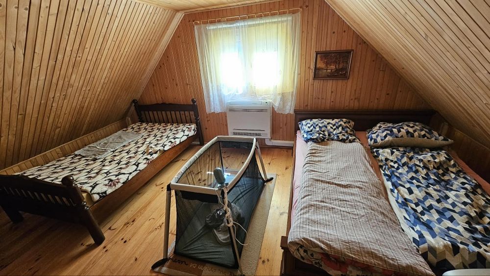 Dom nad jeziorem z bali drewniany z jacuzzi na pięknej działce - Widok 3
