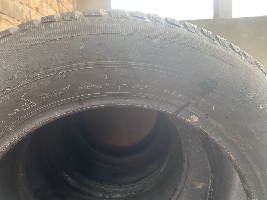 Резина шини колеса 215 60 R16