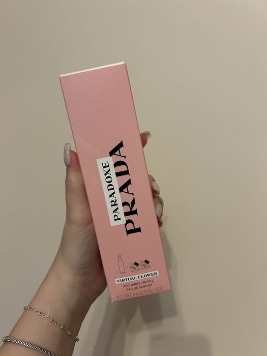 Prada Paradoxe Virtual Flower