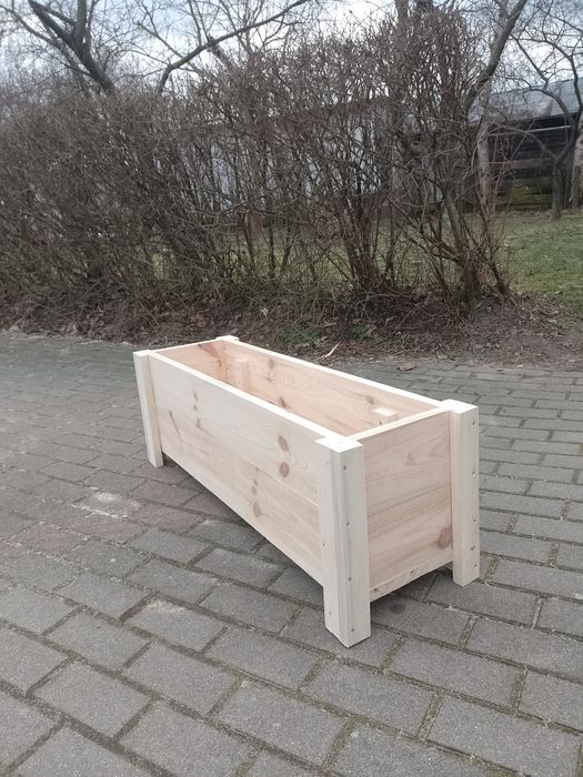 Donica ogrodowa drewniana