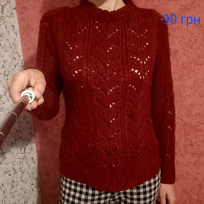 Кофти різні, осінні та літні.