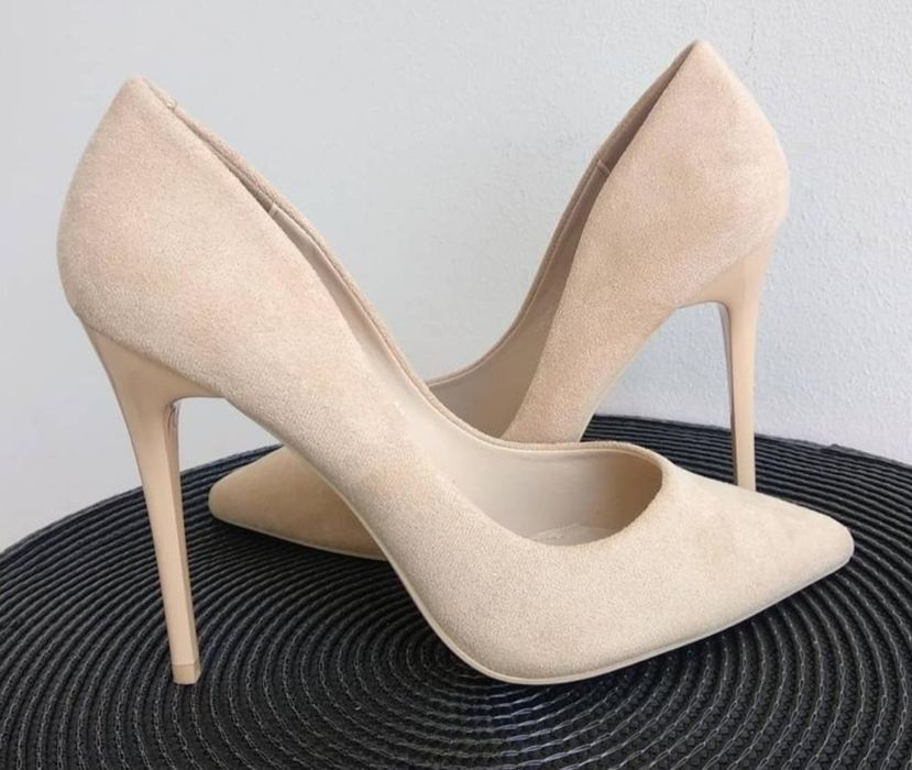 Туфлі жіночі бежеві нюдові на підборах , човники на шпильках
