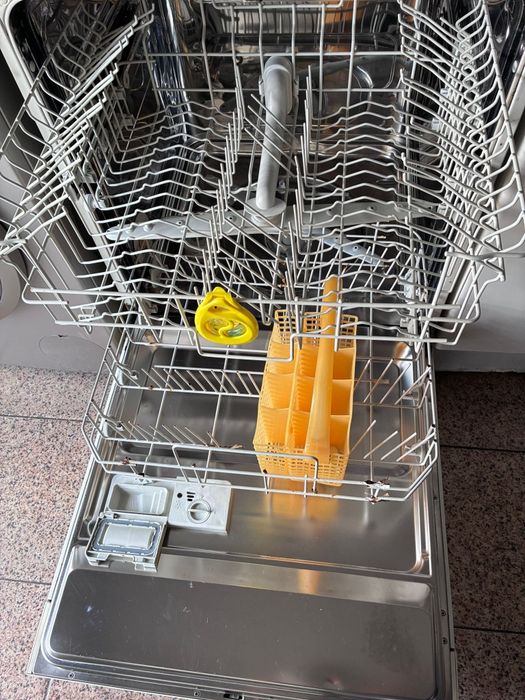 Dishwasher490653106392289282