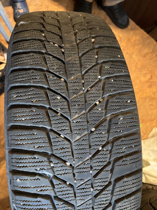 Зимова гума 225/60/17