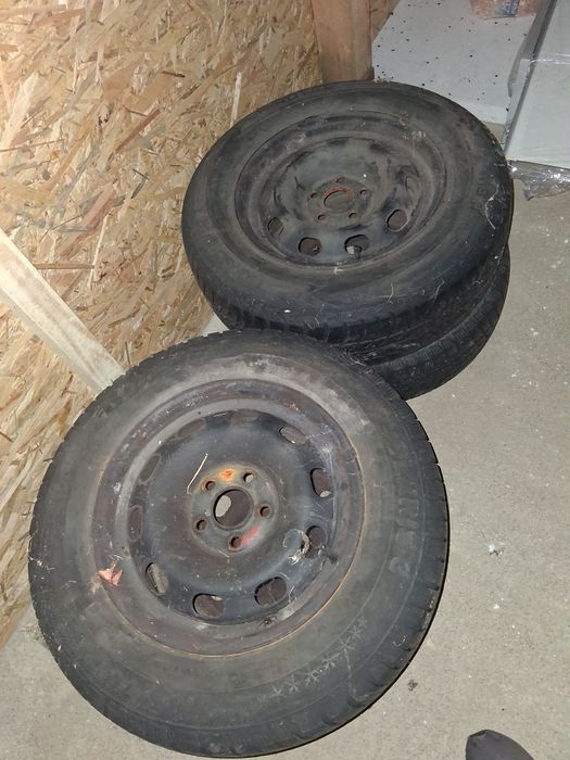 Felgi stalowe komplet golf 4 + opony 185/70 14"